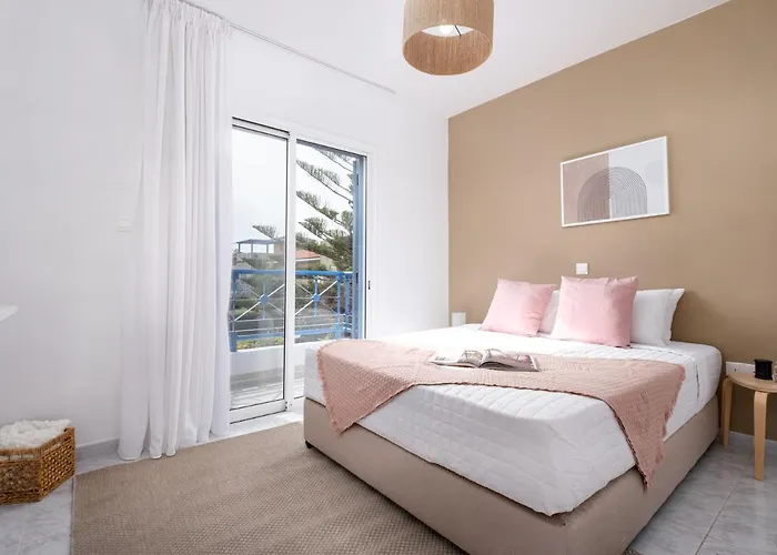 Nephele-stylish 2bd Townhouse In Kato