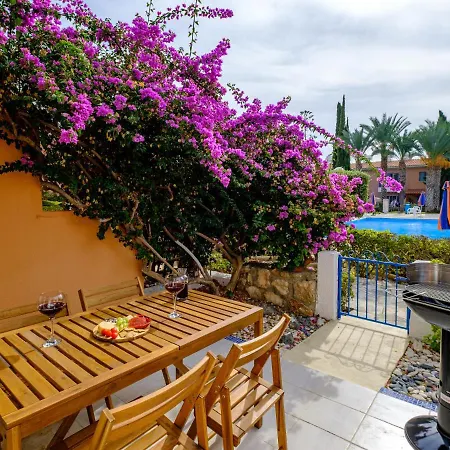 Nephele-stylish 2bd Townhouse In Kato Paphos